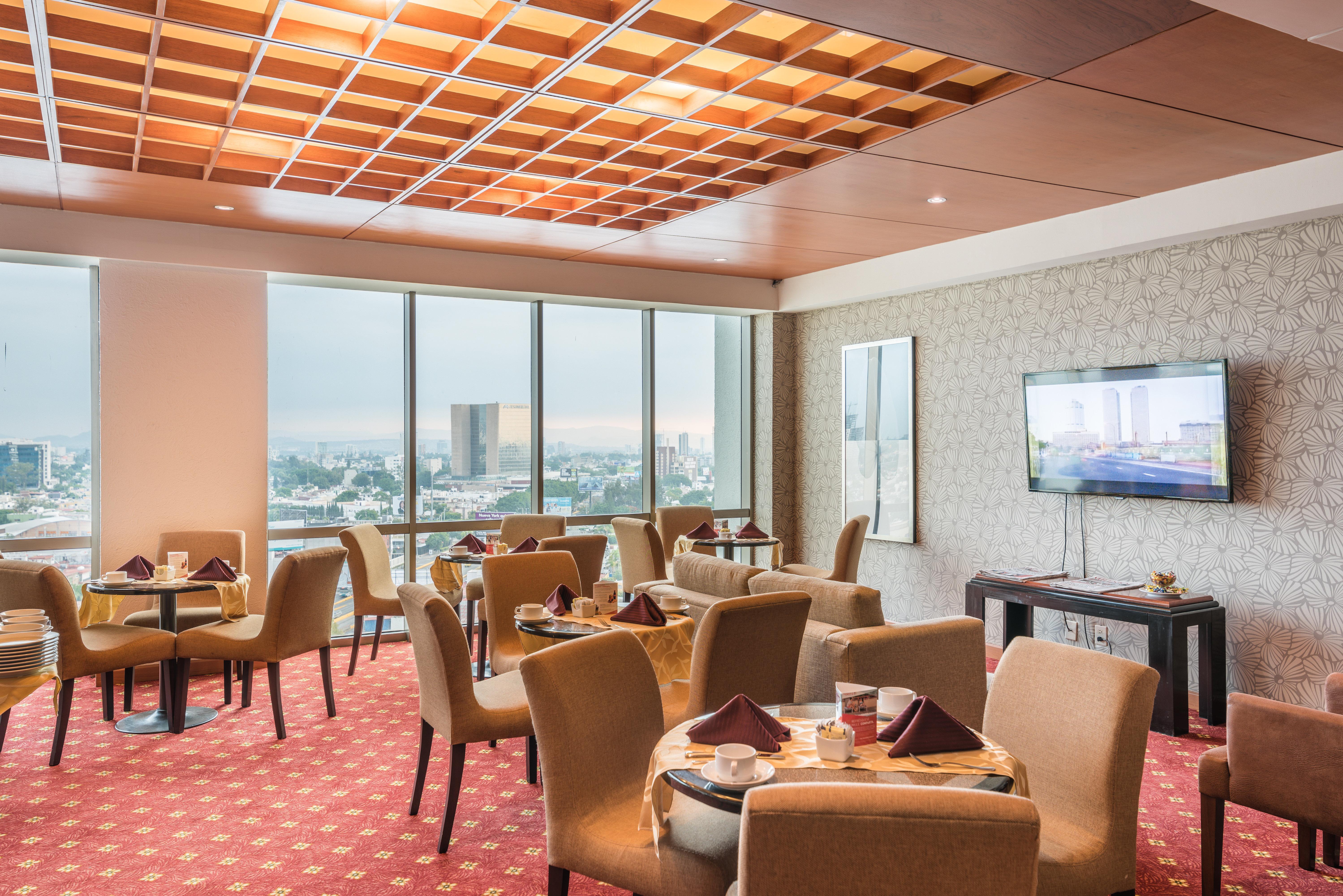 Holiday Inn Guadalajara Select By Ihg Exterior photo