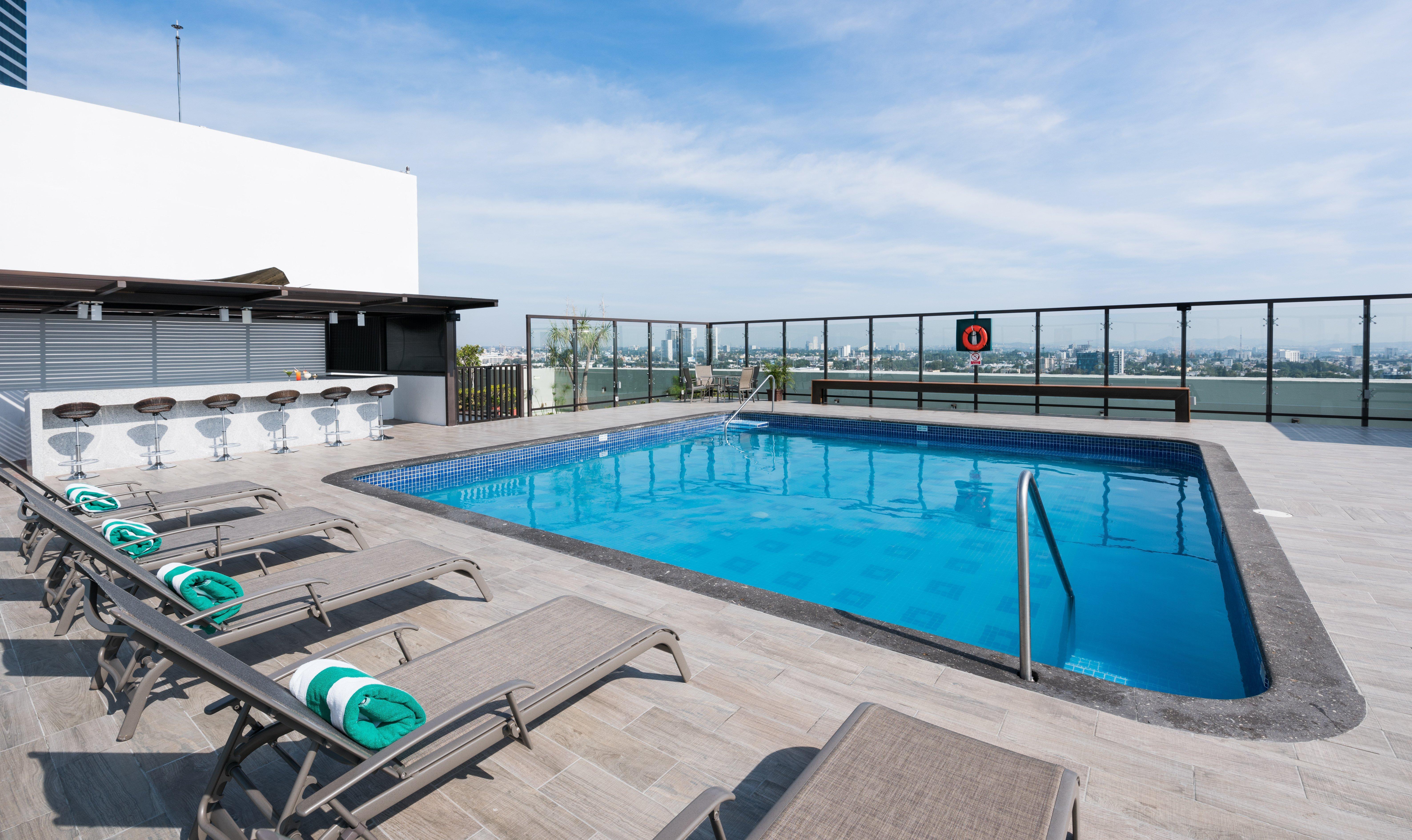 Holiday Inn Guadalajara Select By Ihg Exterior photo