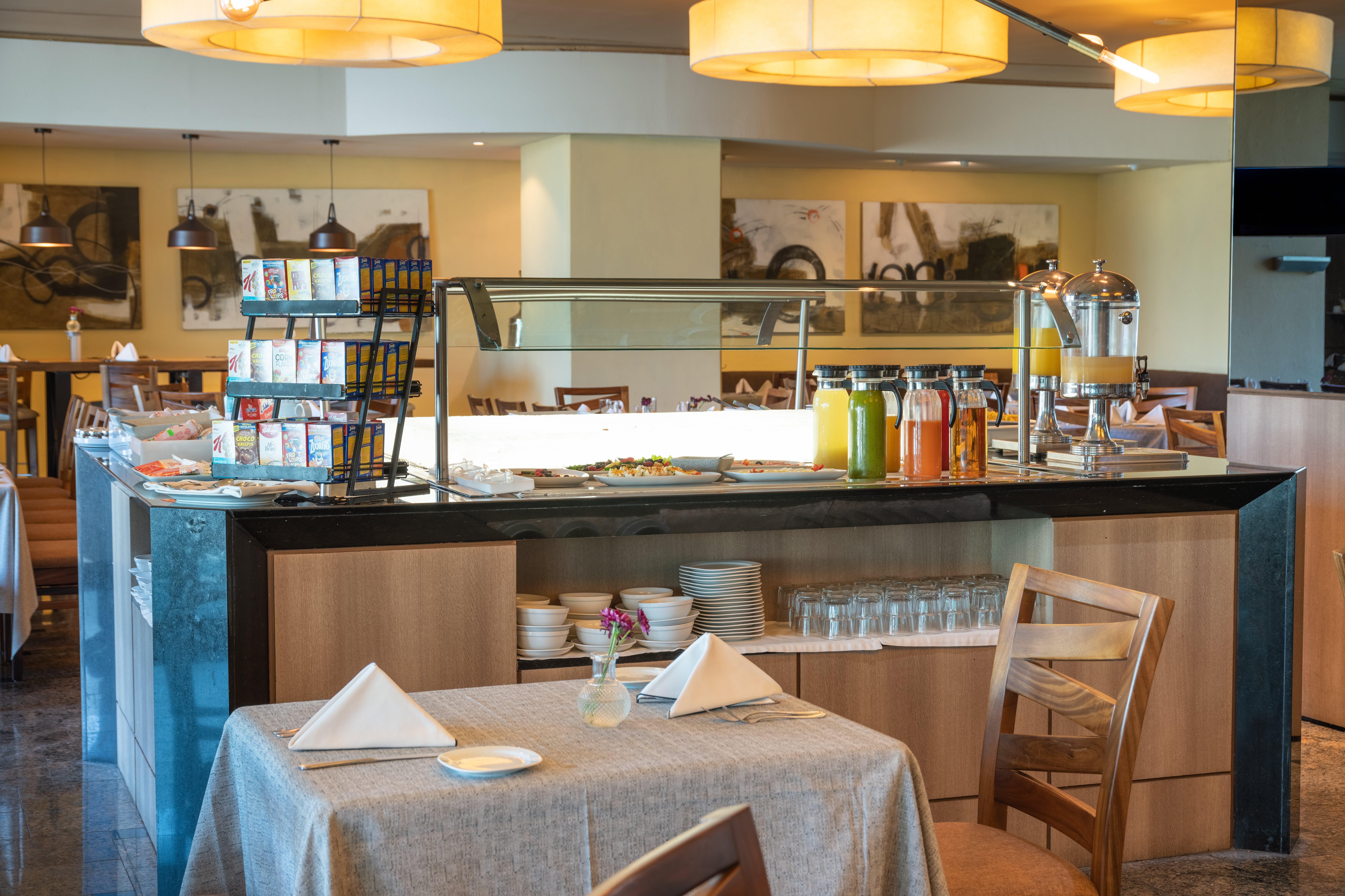 Holiday Inn Guadalajara Select By Ihg Exterior photo