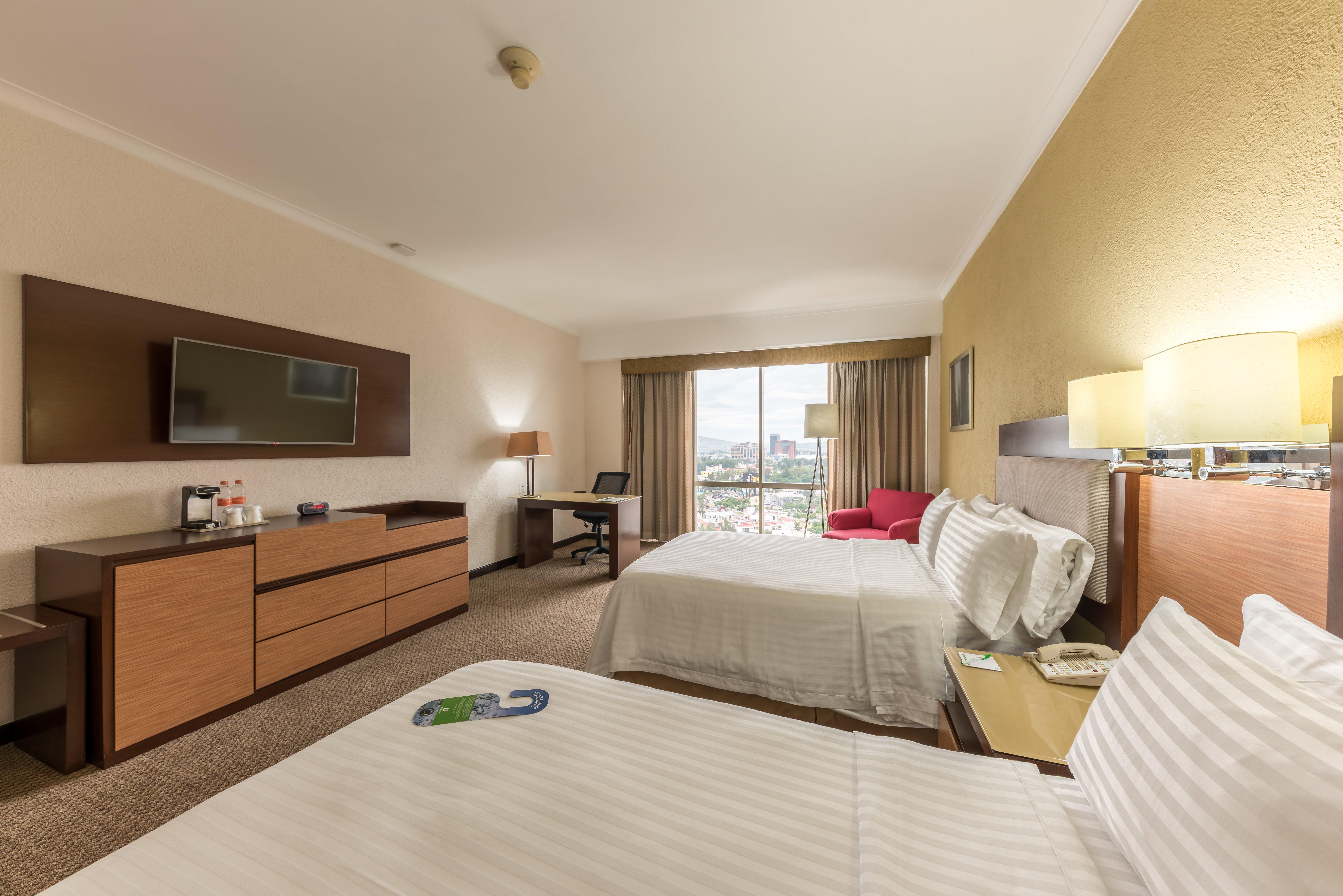 Holiday Inn Guadalajara Select By Ihg Exterior photo